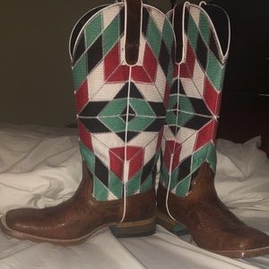 BRAND NEW Ariat Boots
